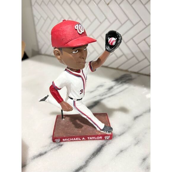 Michael A Taylor Bobblehead FAN CHOICE 2016 Washington Nationals Collectible - Picture 1 of 9